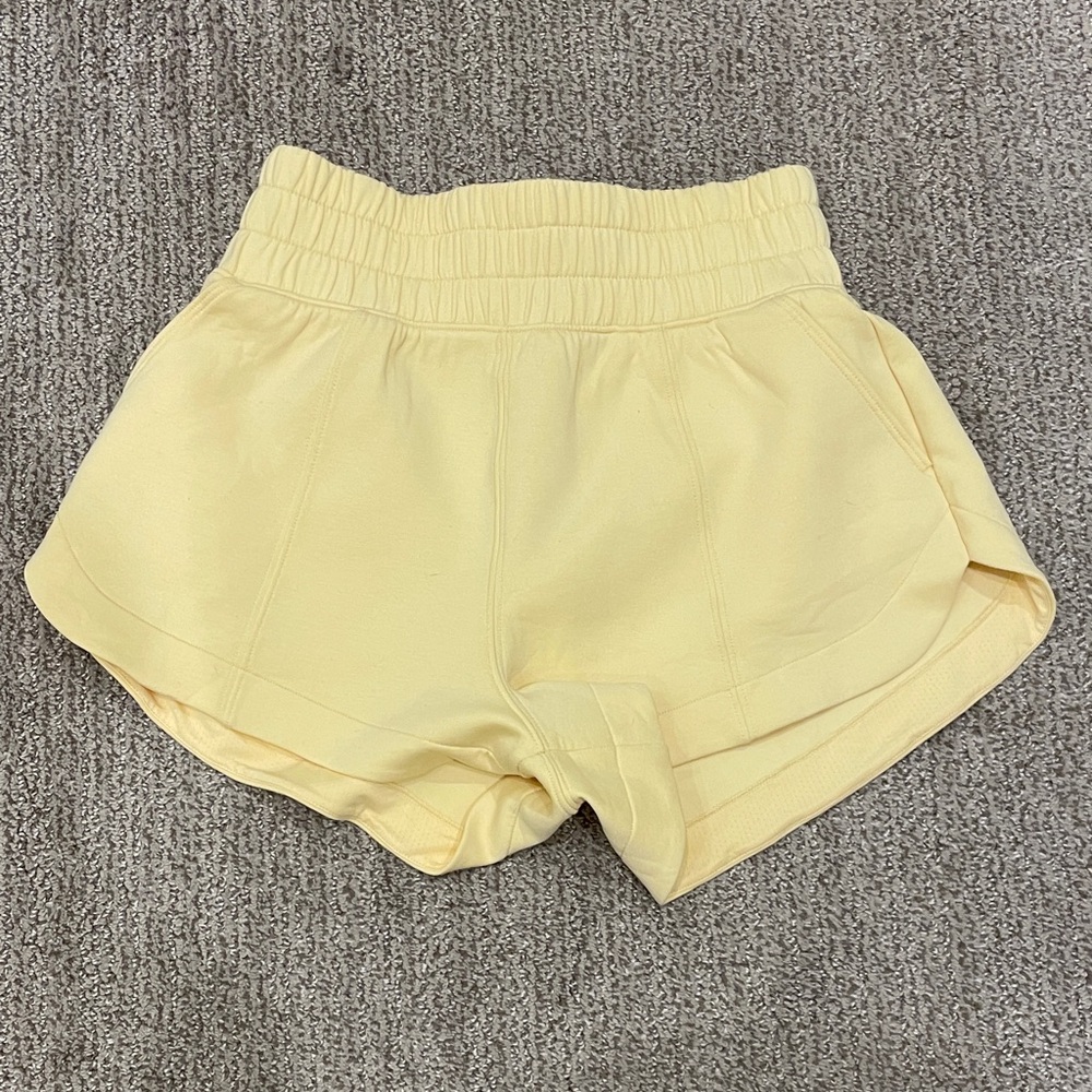 Abercrombie YPB butter yellow shorts